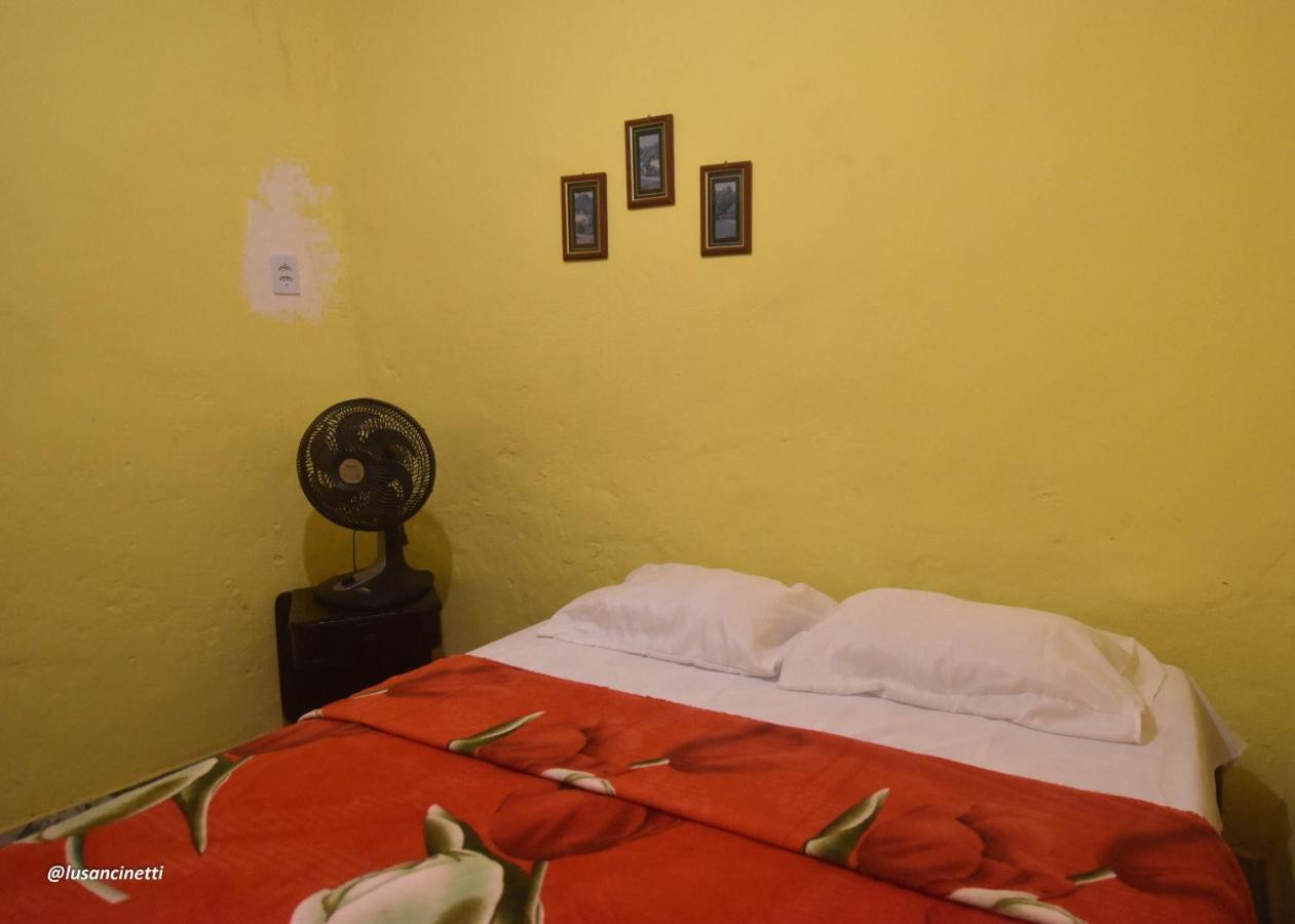 Quinca'S Hostel Ленсойс Екстер'єр фото